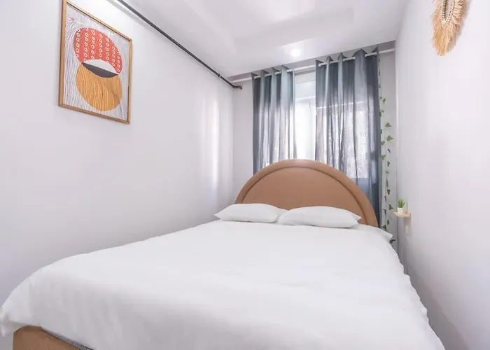 Comfortable 2Br Swan Apartment City Center *