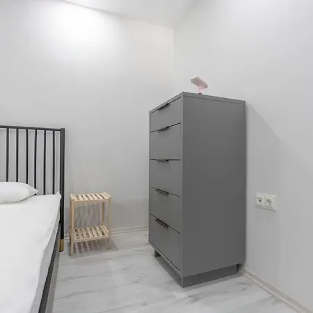 Apartment Comfortable 2Br Swan Apartment City Center