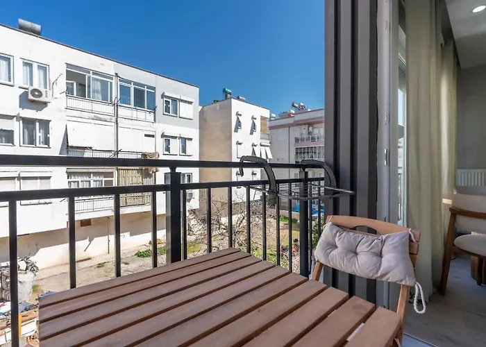 Apartment Comfortable 2Br Swan Apartment City Center